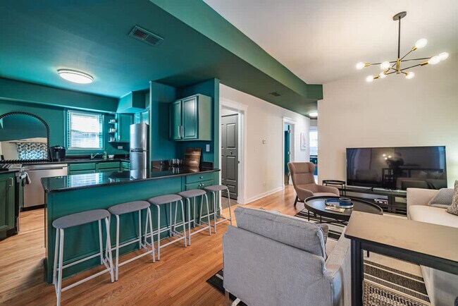 1016 W Dakin St unit ID1360122P, Chicago, IL 60613 - photo 3