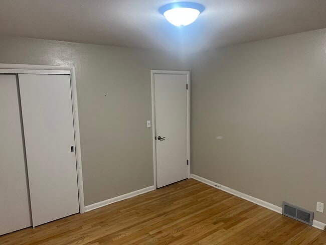 4401 N 38th St, Milwaukee, WI 53209 - photo 7