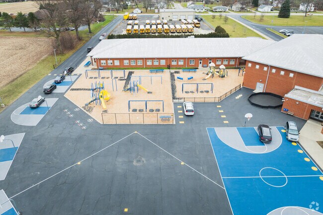 Green Springs Elementary has a wonderful back yard