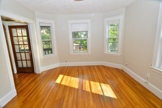 89 Rockview St Unit 2, Boston, MA 02130