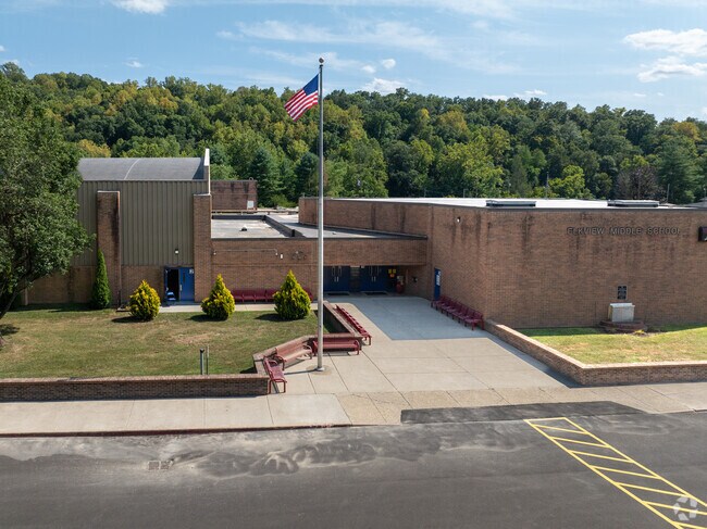 Elkview Middle School provides a great learning environment for those in Big Chimney.