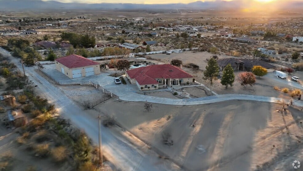 16878 Shirwaun Rd, Apple Valley, CA 92307 - photo 2