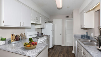 205 Old Hull Rd, Athens, GA 30601
