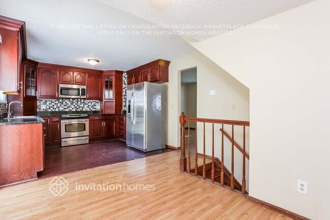 4490 S Ceylon Way, Aurora, CO 80015 - photo 7