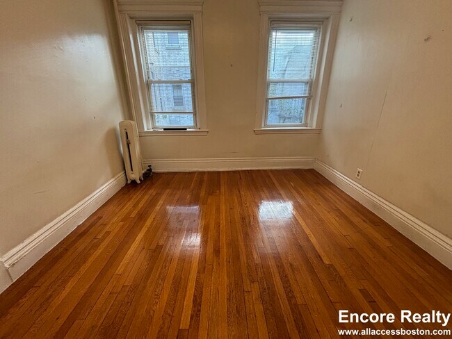 103 Gordon St unit 4, Boston, MA 02135 - photo 6
