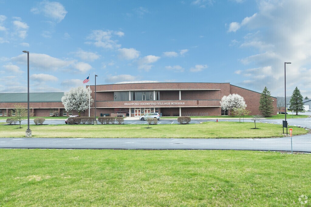 Bradford Elementary School is a public school in Bradford, Ohio.