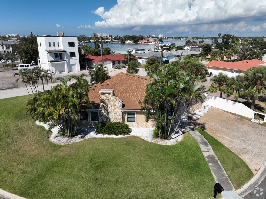 5815 Bali Way S, Saint Pete Beach, FL 33706 - photo 2