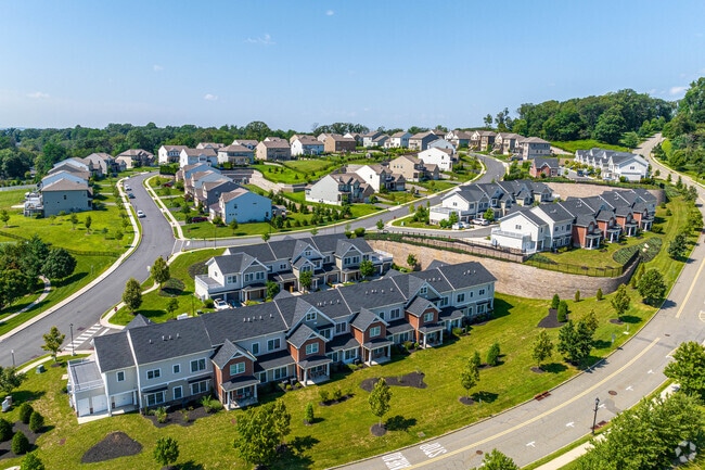 There are many options for apartments and condos in Essex Fells.