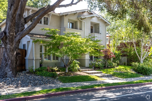 Linfield Oaks features a spacious and elegant multi-story Craftsman-style home.