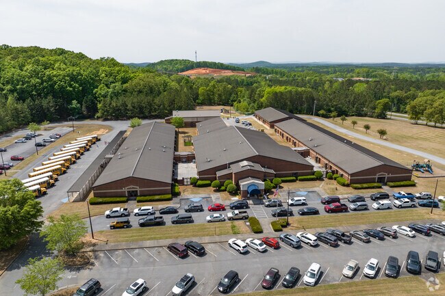 Kingston Elementary School has an overall grade of B- on Niche.