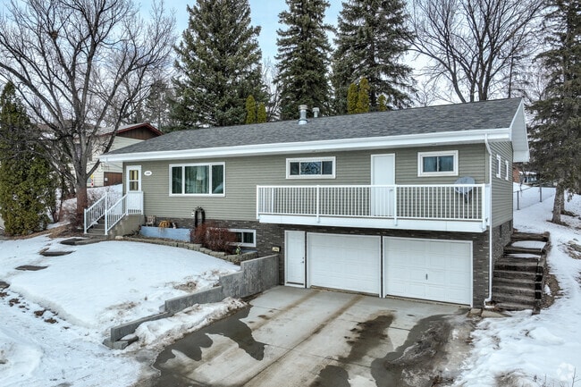 Bi-level homes are often found throughout Minot.