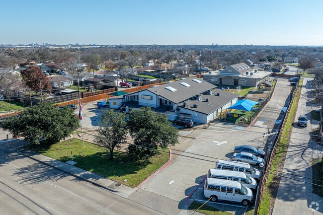 Oak Crest Private School has a student-teacher ratio of 5:1.