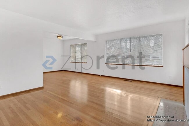 6117 NE Clackamas St, Portland, OR 97213 - photo 5