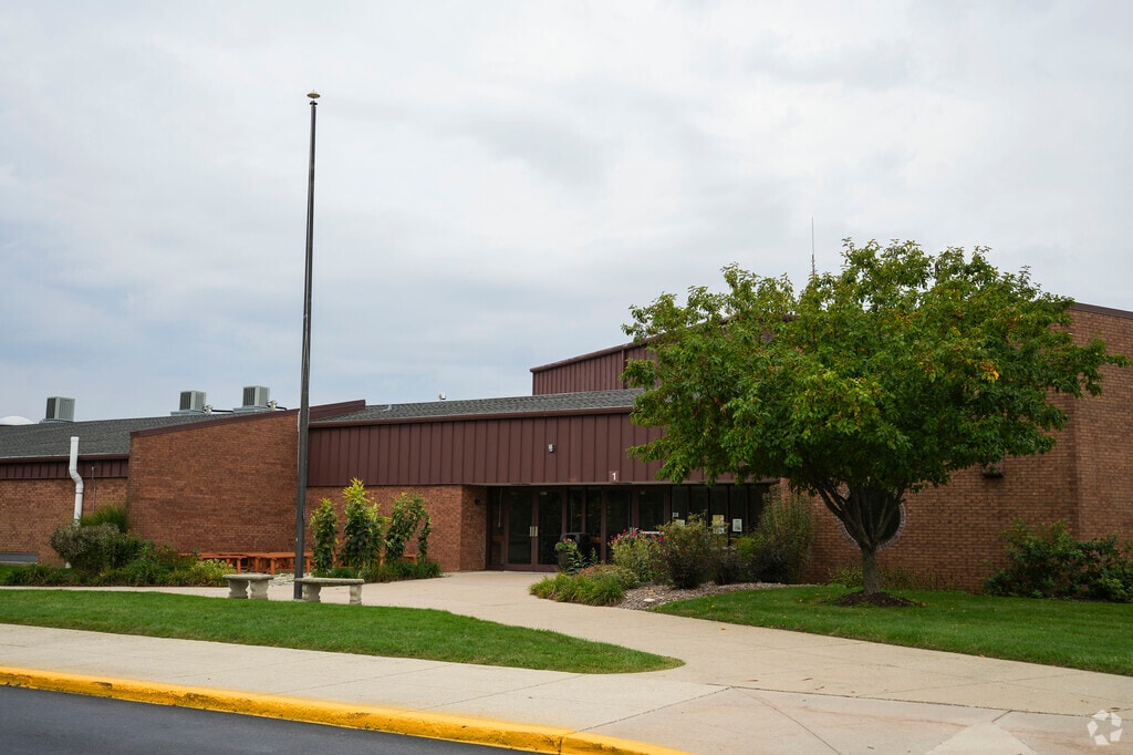 Three Rivers School, Rankings & Reviews