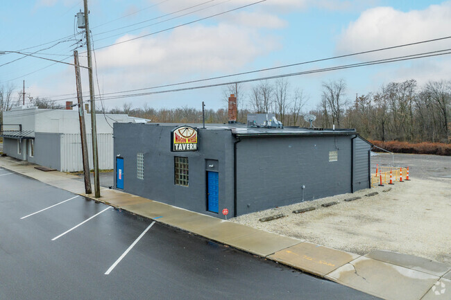 The Wagon Wheel Tavern is a popular destination for residents of Leavittsburgh.