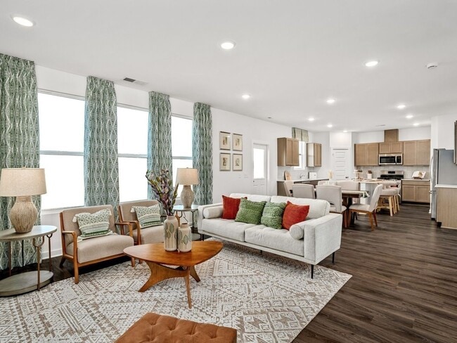 7040 Sutton Dr, White House, TN 37188 - photo 5