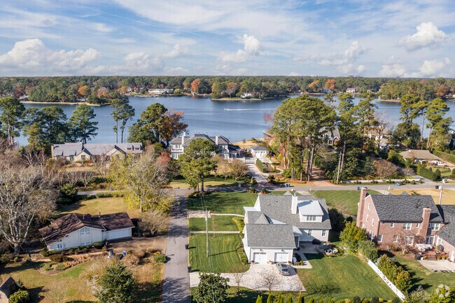 Bay Colony-Cavalier Park is on a peninsula jutting into Linkhorn Bay.