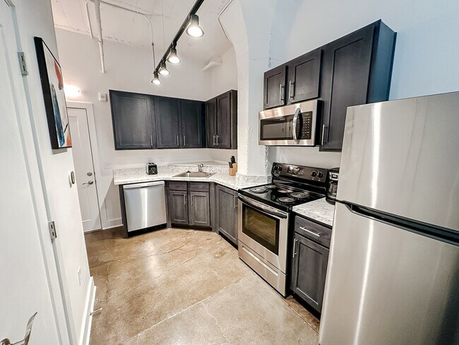 701 E 2nd St N unit ID1074455P, Wichita, KS 67202 - photo 4