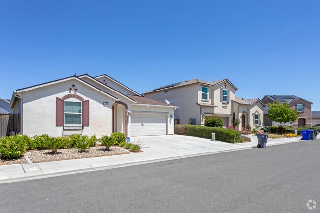 New home communities can be found in West Fresno.