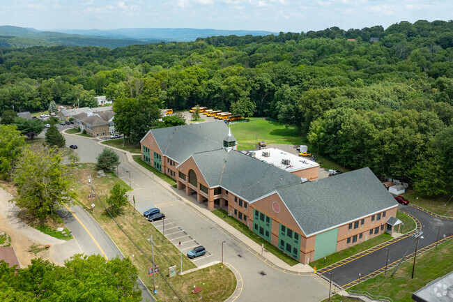 Kiel Elementary School is above-average public school in Kinnelon for grades K-2.