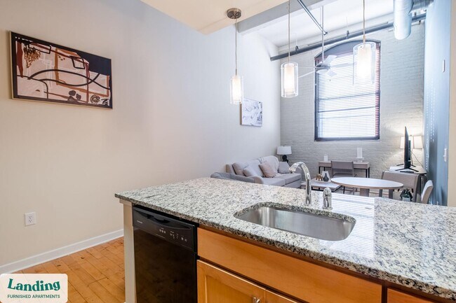 109 Perry St unit 314, Petersburg, VA 23803 - photo 6