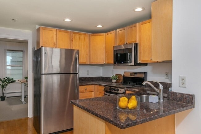 95 2nd St unit 3, Cambridge, MA 02141 - photo 4