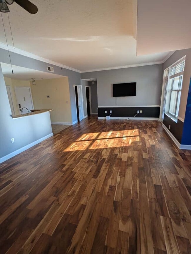 1101 Juniper St NE Unit 327, Atlanta, GA 30309
