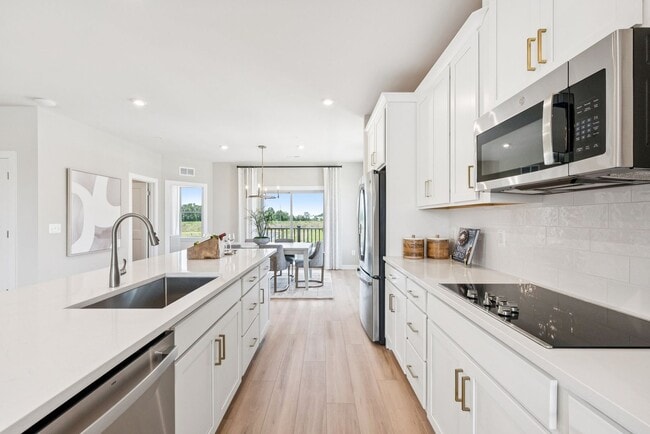 8638 Lovelace St, Manassas, VA 20109 - photo 4