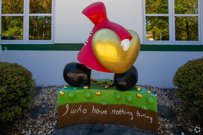 A lovley sculpture outside of the Greenwood School.