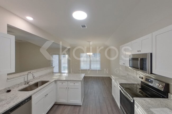 553 Mt Airy Dr, Prattville, AL 36067 - photo 7