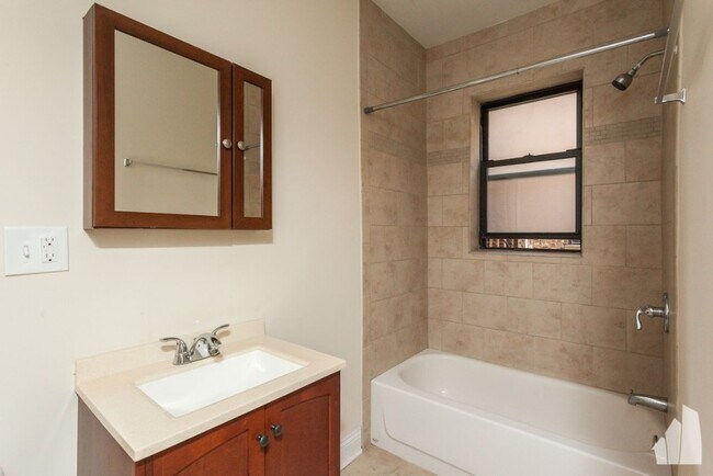 624 W Cornelia Ave unit 626.5-E3, Chicago, IL 60657 - photo 7