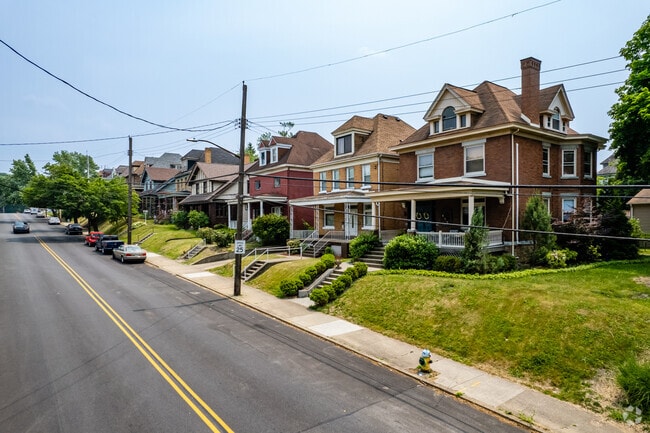 Look up and down the streets of Brighton Heights and find the best looking homes in the area.