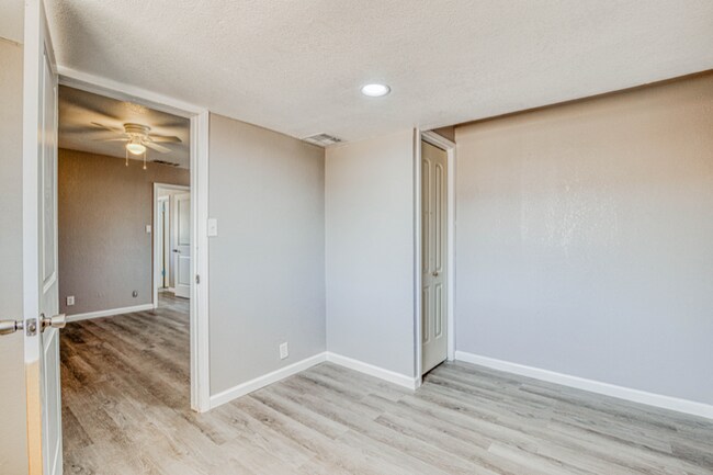 8709 Lawson St unit 6, El Paso, TX 79904 - photo 6