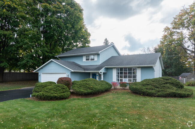 Properties in Shore Highlands typically range in price from $250,000 to $350,000.