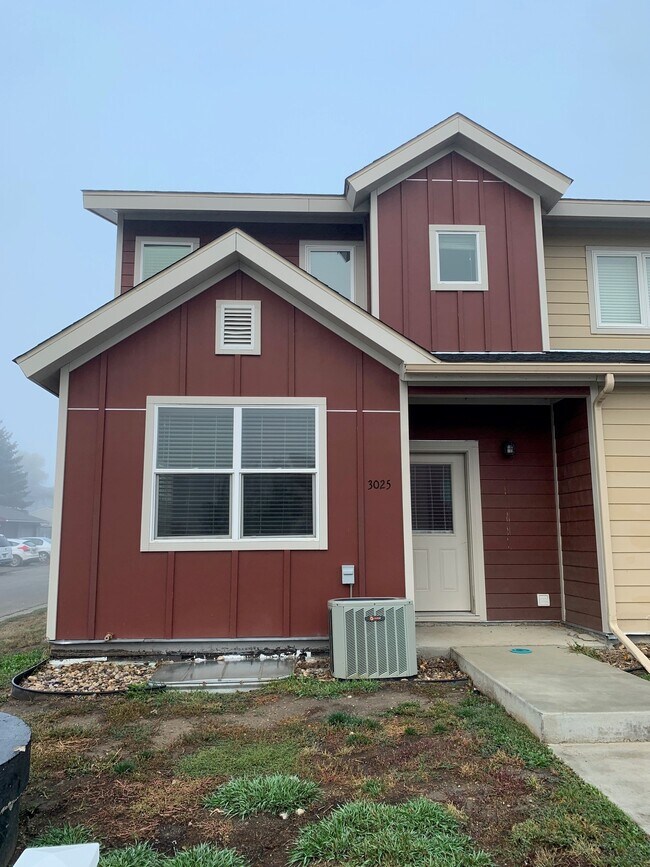 3025 17th Ave W, Williston, ND 58801 - photo 2