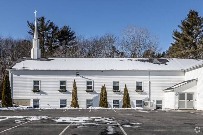 Wiscasset Christian Academy provides an education with a Christian upbringing.