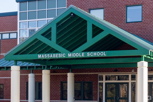 Massabesic Middle School offers a well-rounded curriculum aligned with Maine state standards.