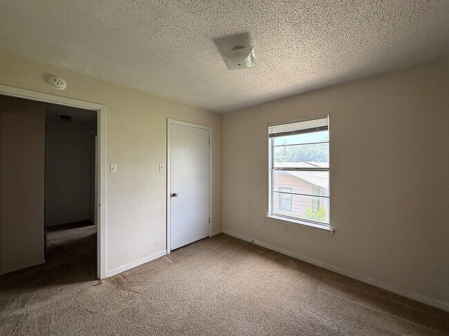 402 S 2nd St unit B, Copperas Cove, TX 76522 - photo 6