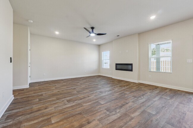 5364 Tolar Rd, Fairburn, GA 30213 - photo 4