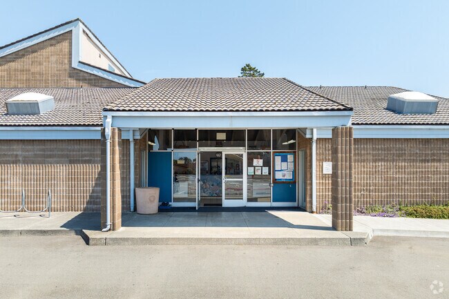 Arcata High School offers advanced placement courses for students.