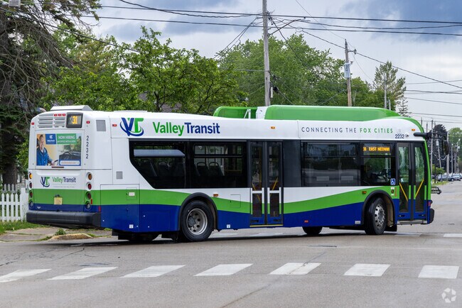 Valley Transit helps Fox Crossing residents stay connected across the greater Fox Cities region.