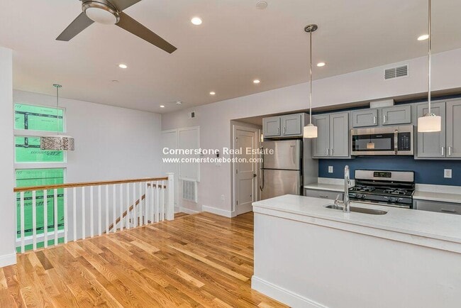 7 Alleghany St unit 3, Roxbury Crossing, MA 02120 - photo 3