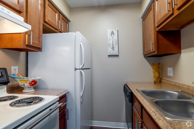 1BD, 1BA - 600SF - Kitchen