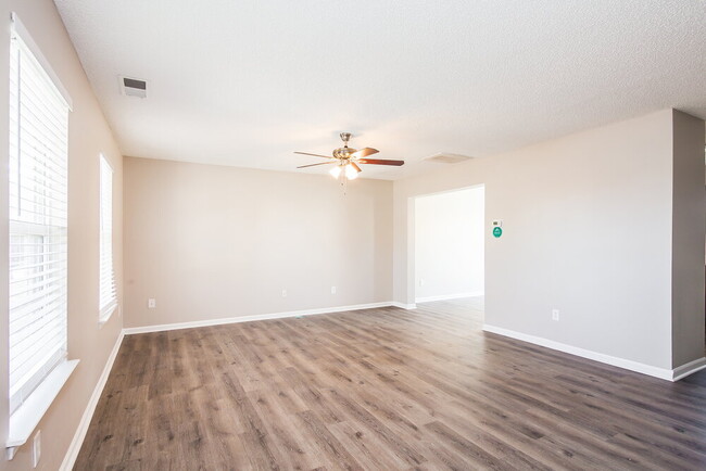 427 Amhurst St SW, Concord, NC 28025 - photo 4