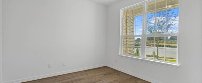 14819 Mission Ave, Mont Belvieu, TX 77523 - photo 4