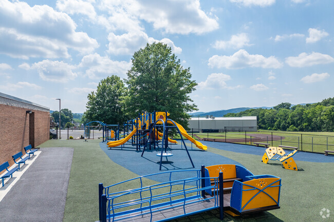 Students in grades K-4 attend Schuylkill Haven Elementary Center.