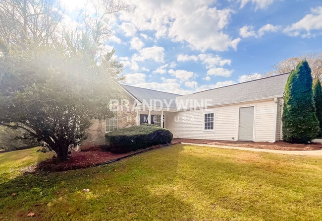 371 Walker Dr, Monroe, GA 30655 - photo 2