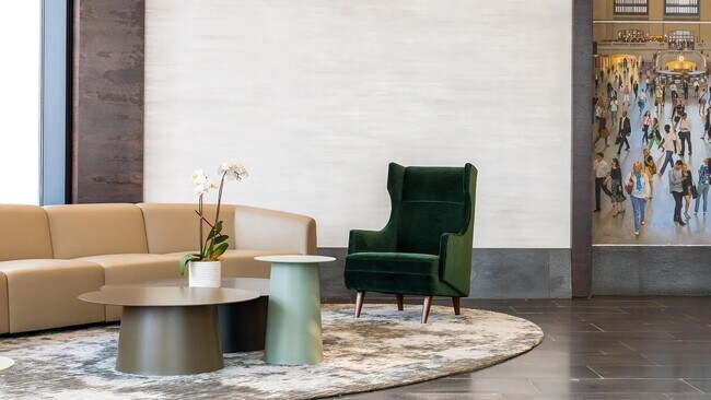 4540 Center Blvd unit 205, Long Island City, NY 11109 - photo 2