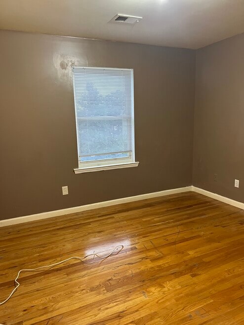 318 Magnolia Ave unit 2, Elizabethport, NJ 07206 - photo 1