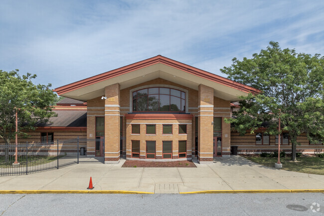 Warren G. Harding Elementary School has 684 students.